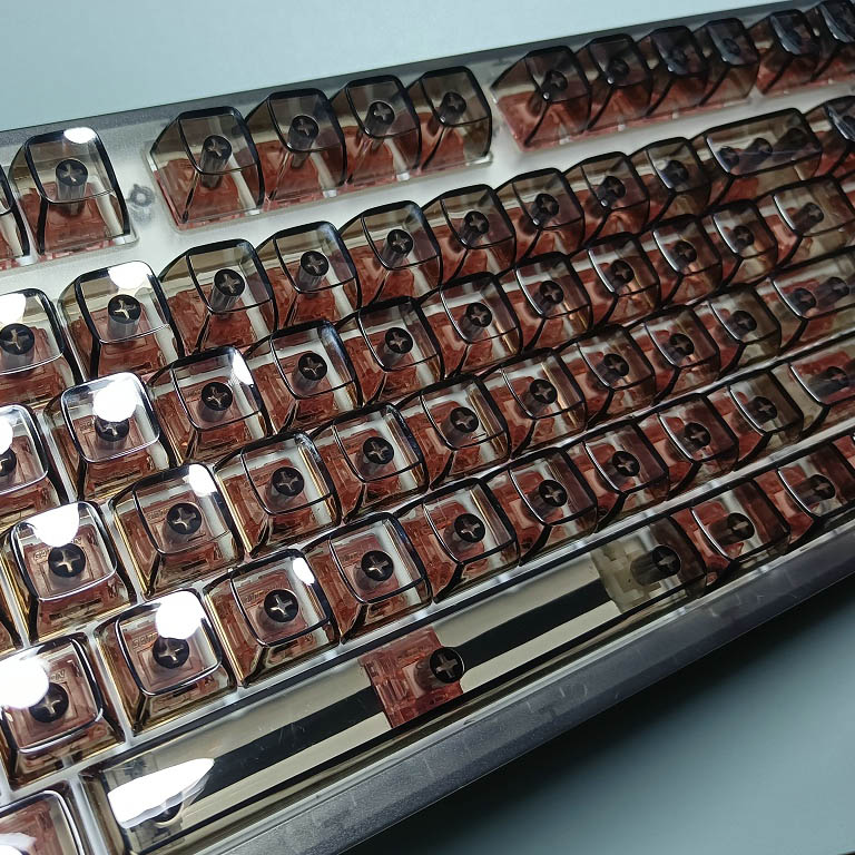 132 Keys Crystal Transparent K - Keyboard Gaming Black review and price